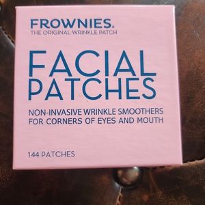 Frownies facial patches for forehead, corners of eyes, sides of mouth